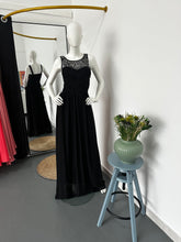 Carregar imagem no visualizador da galeria, Vestido longo preto
