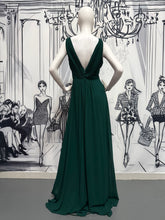Carregar imagem no visualizador da galeria, Vestido longo verde esmeralda