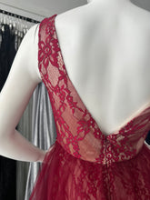 Carregar imagem no visualizador da galeria, Vestido longo Bordou