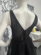 Carregar imagem no visualizador da galeria, Vestido longo preto