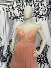 Carregar imagem no visualizador da galeria, Vestido Longo com Renda