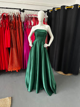 Carregar imagem no visualizador da galeria, Vestido longo cetim