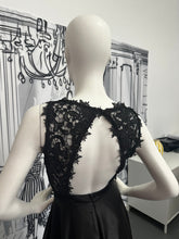 Carregar imagem no visualizador da galeria, Vestido longo Preto