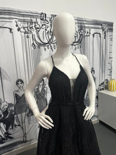 Carregar imagem no visualizador da galeria, Vestido em renda