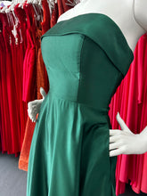 Carregar imagem no visualizador da galeria, Vestido longo cetim