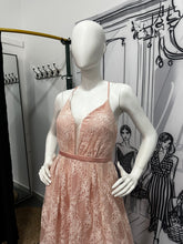 Carregar imagem no visualizador da galeria, Vestido em renda