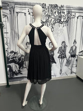 Carregar imagem no visualizador da galeria, Vestido curto preto