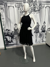 Carregar imagem no visualizador da galeria, Vestido curto preto