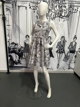 Carregar imagem no visualizador da galeria, Vestido curto estampado animal